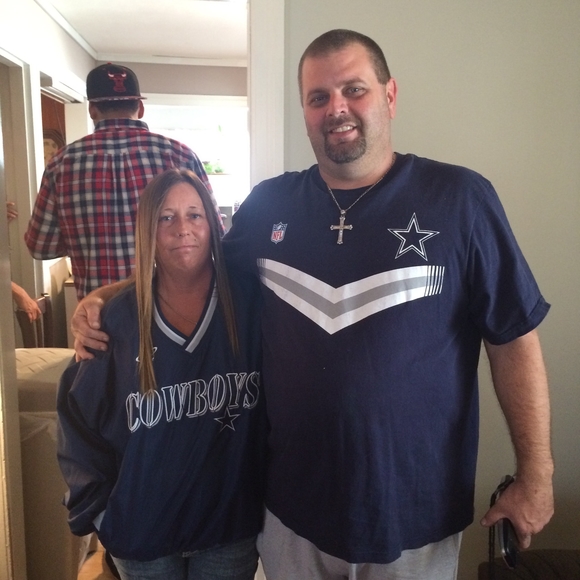 Profile Picture of Kathy n randall Owen (@owenrandall51) on Poshmark