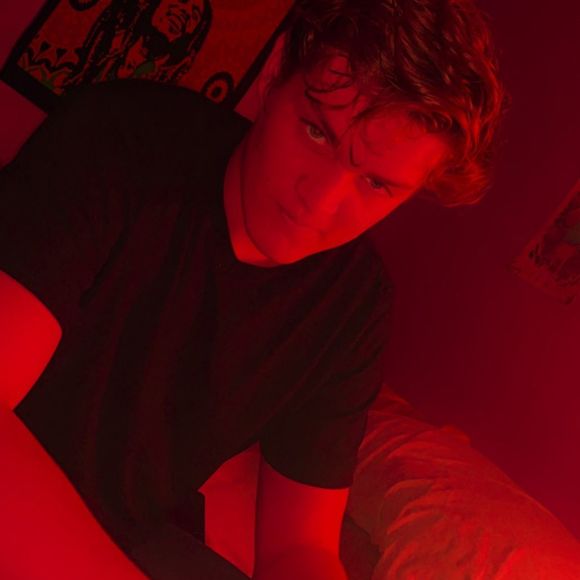 Profile Picture of Tyler Marcus (@tmakk420) on Poshmark