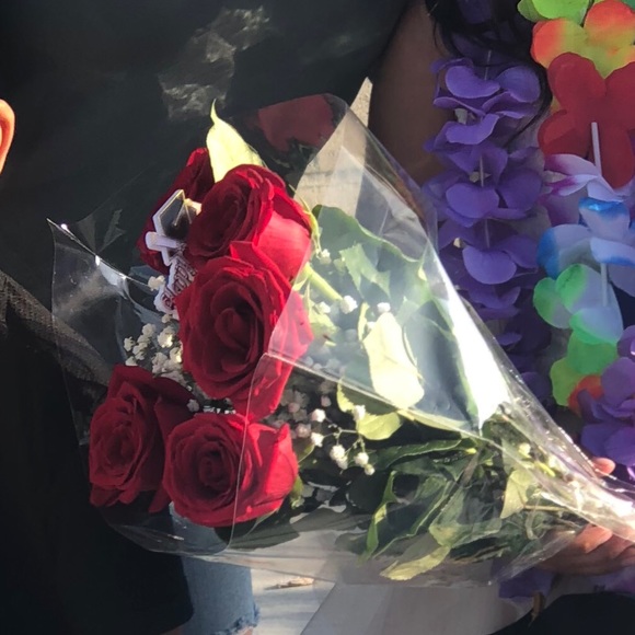 Profile Picture of Chariy Cosio (@ccosio1210) on Poshmark