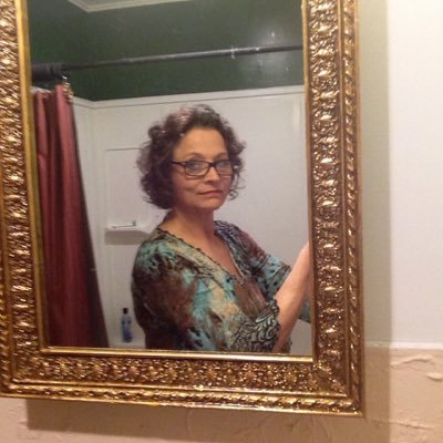 Profile Picture of Kelli Hodge (@kellibear1963) on Twitter