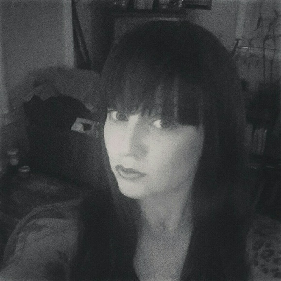Profile Picture of Jaimie Kraczkowski (@jmeshu) on Poshmark