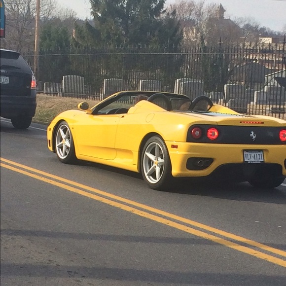 Profile Picture of Daniel Confrey (@harper3468) on Poshmark