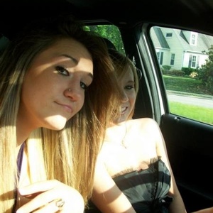 Profile Picture of Allie Perry (@alligator_love) on Myspace