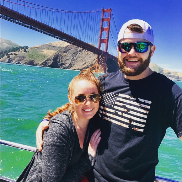 Profile Picture of Danielle Valdez (@dvaldez0390) on Poshmark