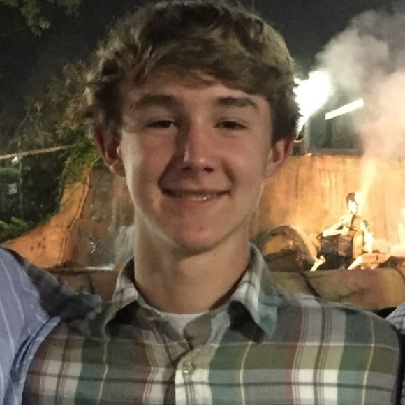 Peter Deering - Poshmark Profile Picture of Peter Deering (@peterdeering) on Poshmark