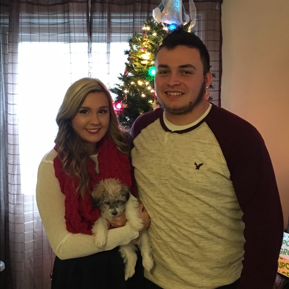 Profile Picture of Troy Troxell (@troxell44) on Poshmark