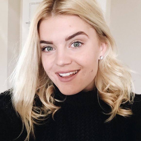 Profile Picture of Moa Backstedt (@moabackstedt) on Poshmark