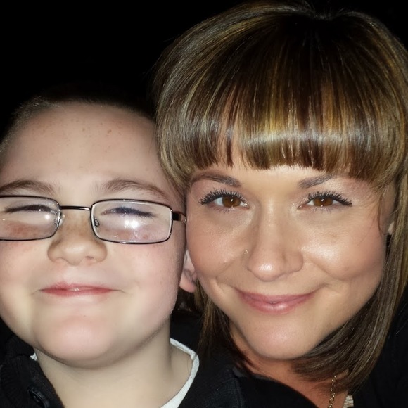 Profile Picture of Leann Gibbs (@zagsnl2002) on Poshmark