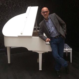 Profile Picture of Adrian Quinney (@adrian.quinney) on Facebook