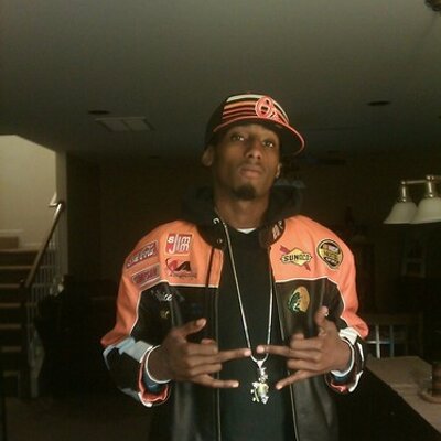 Profile Picture of Tyron Kill'em Hiller (@@barry_stietz) on Twitter