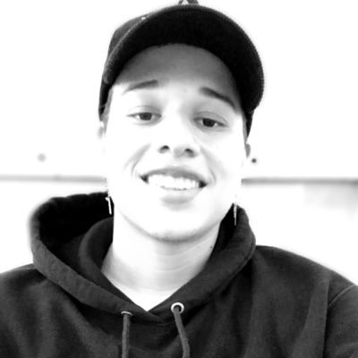 Profile Picture of Ren♛ (@LorenzoFountain) on Twitter