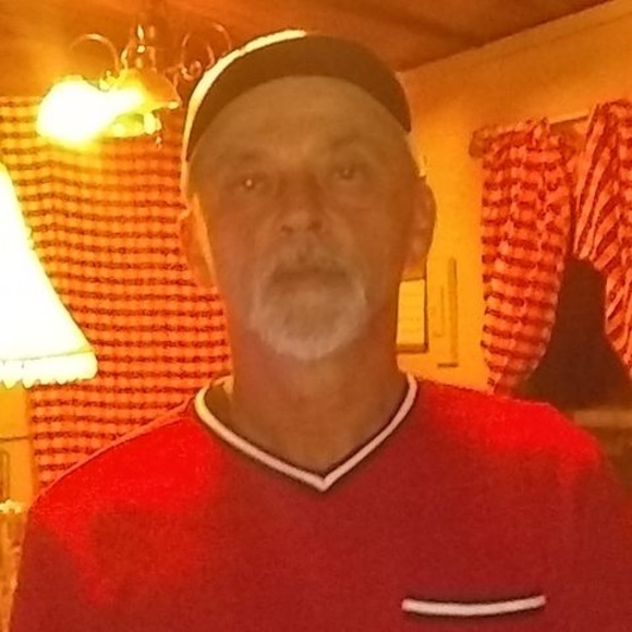 Profile Picture of James Lollar (@jameslollar1966) on Poshmark