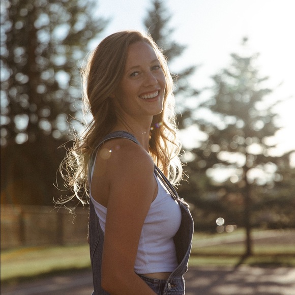 Profile Picture of Meghan Ingstrup (@meghansinead) on Poshmark