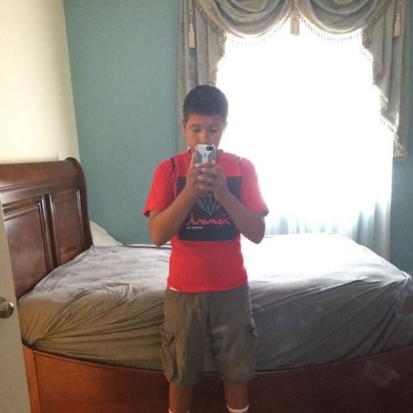 Profile Picture of Daniel Chirinos (@danielchirinos) on Poshmark