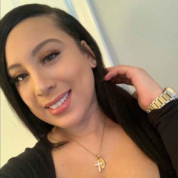 Profile Picture of Jaeleen Wilson (@jaeleenw) on Poshmark
