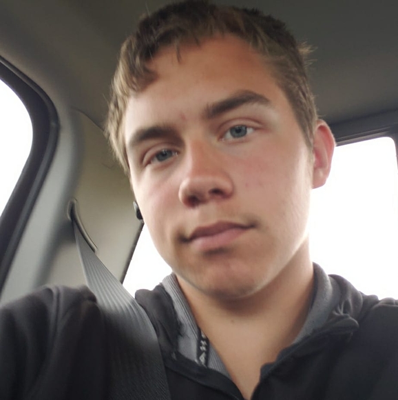 Profile Picture of Connor Werlein (@dracowolfs) on Poshmark