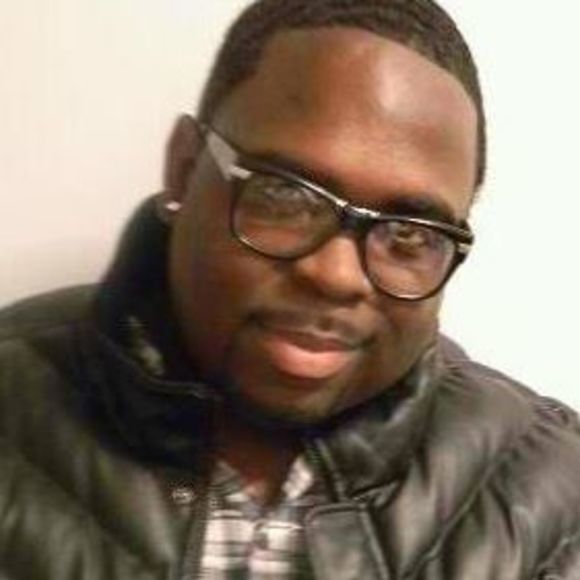 Profile Picture of Travis Nappier (@travisnappier) on Poshmark