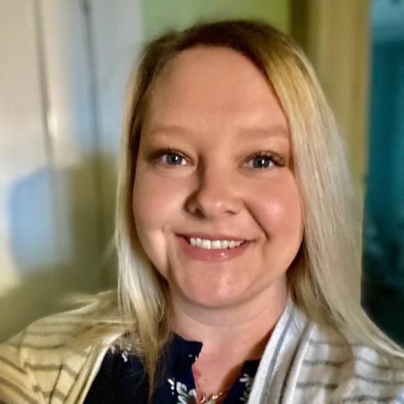 Profile Picture of Cammy Canupp (@ccanupp) on Poshmark