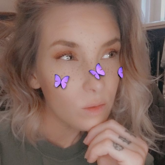 Profile Picture of Jonna Burman (@503chicboutique) on Poshmark