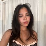 Profile Picture of Holly Huynh🧚🏼‍♀️ (@holly0615) on Instagram