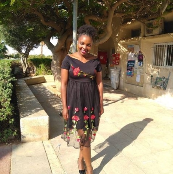 Profile Picture of Daphene Kamotho (@daphenekamotho) on Poshmark