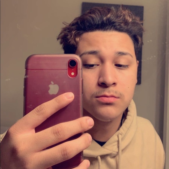 Profile Picture of Alex Terrazas (@ayyalex7357) on Poshmark