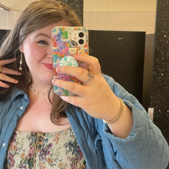 Profile Picture of Madison Keenoy (@madison_keenoy) on Poshmark