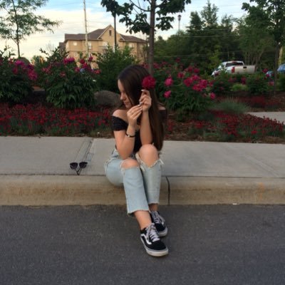 Profile Picture of Naomi Hiesl (@NaomiHiesl) on Twitter