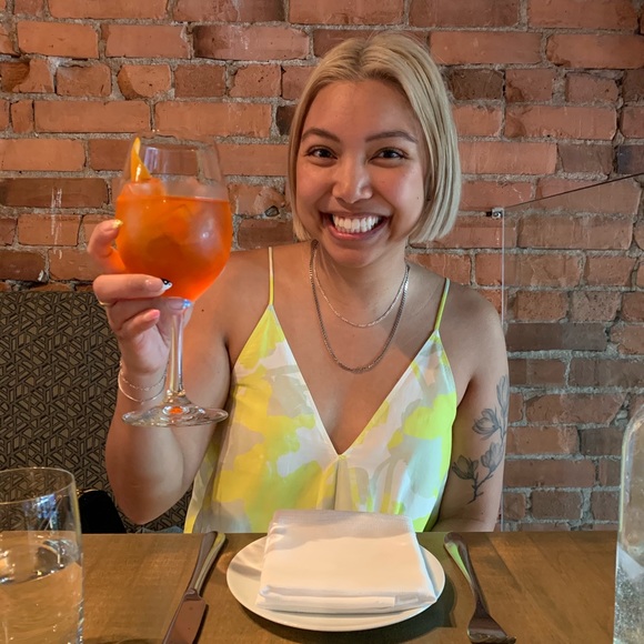 Profile Picture of Jenna Tuazon (@jennatzn) on Poshmark
