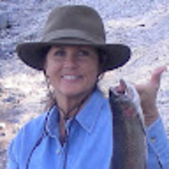 Profile Picture of Laurel Knight (@laurel_knight) on Poshmark