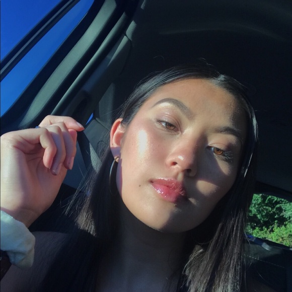 Profile Picture of Jeniece Martin (@jeniecemartin) on Poshmark