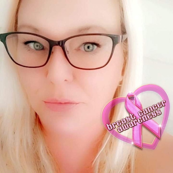 Profile Picture of Jeannie Hance (@jeanniehance) on Poshmark