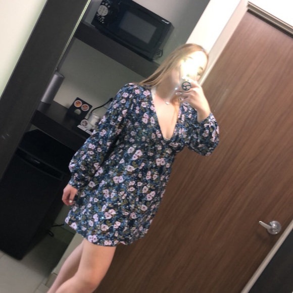 Profile Picture of Abigail Briddick (@abigailbriddick) on Poshmark