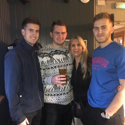 Profile Picture of Laura Darrie (@ljw19) on Twitter