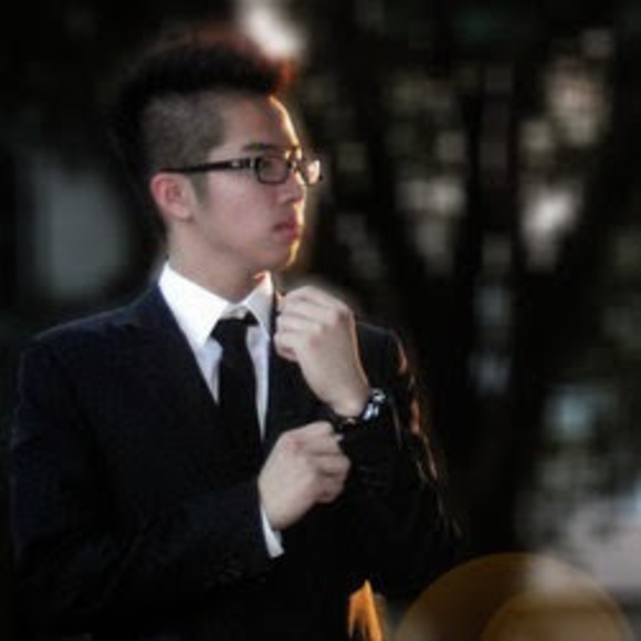 Profile Picture of Alexander Nguyen (@alexanderngu529) on Poshmark