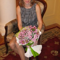 Profile Picture of Elizabeth Leon Stump (@pugoguqevesi) on Twitter