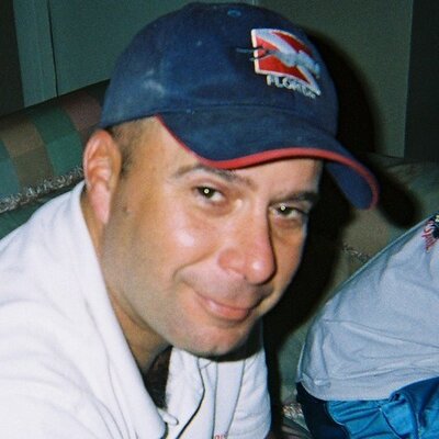 Profile Picture of Dave Lewis (@Rayford43) on Twitter