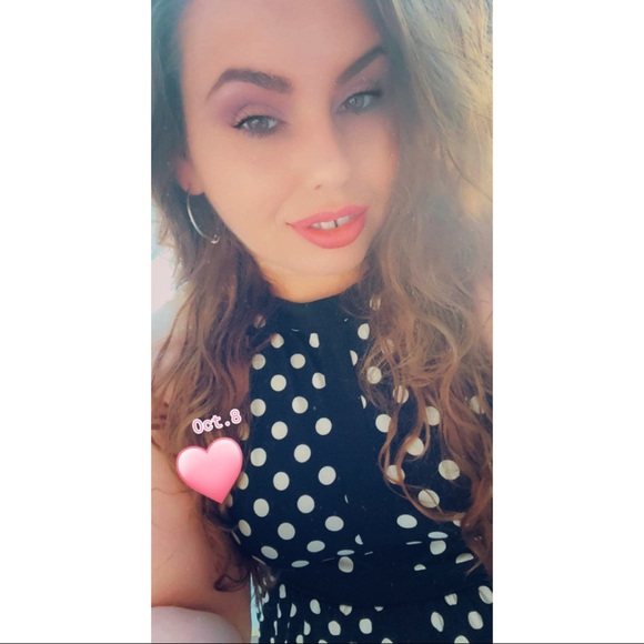 Profile Picture of Krysten Kalthoff (@krystenk89) on Poshmark