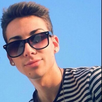 Profile Picture of David Martellaro (@LLaroVid) on Twitter