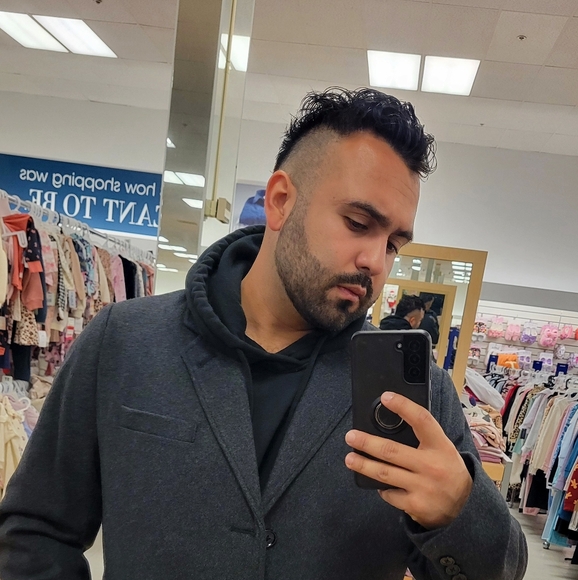 Profile Picture of Marcos Meese (@marcosmeese) on Poshmark