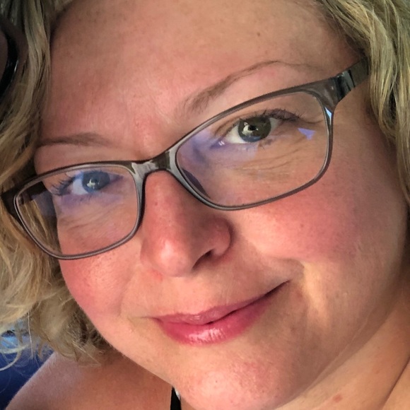 Profile Picture of Christine Macisaac (@marychristine12) on Poshmark
