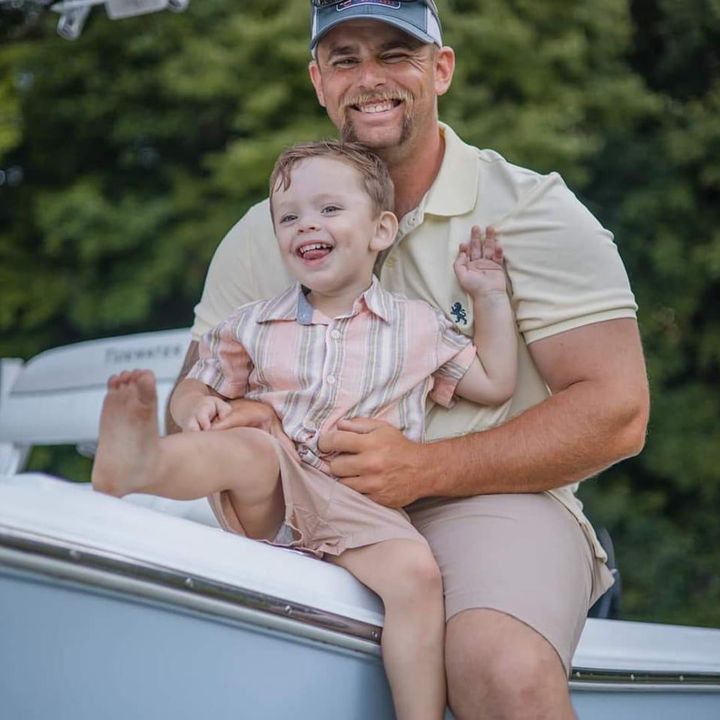 Profile Picture of Christoper Lee Layton (@chrislaytonjrs) on Tiktok