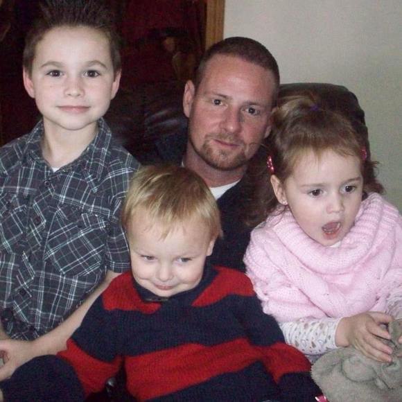 Profile Picture of Sean Nicol (@snicol85) on Poshmark