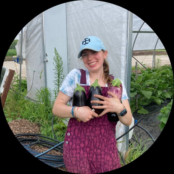 Profile Picture of Molly Donaruma (@mollydonaruma) on Poshmark