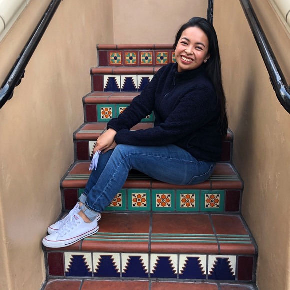 Profile Picture of Mariel Hernandez (@mkayhernandez14) on Poshmark