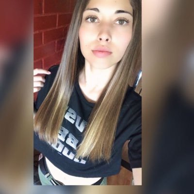 Profile Picture of Michelle Muñoz (@heather28018050) on Twitter