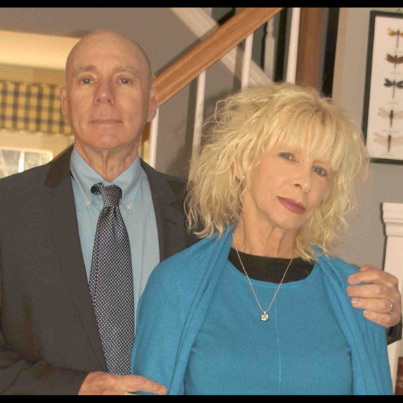 Profile Picture of Jill Fingerhood (@jfefnf) on Poshmark