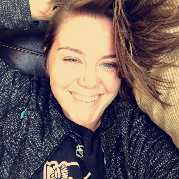Profile Picture of Ashley Cipko (@acipko) on Poshmark