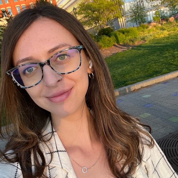 Profile Picture of Marina Chiaramonte (@marinarose14) on Poshmark