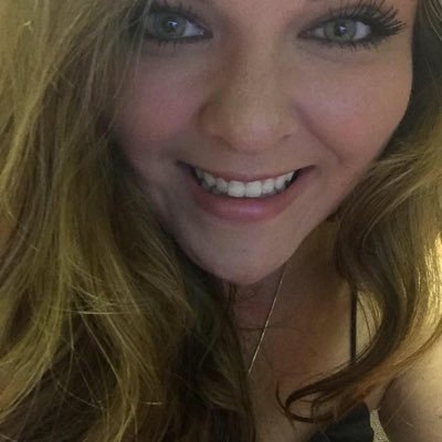 Profile Picture of Alix (@AlixKendall) on Twitter